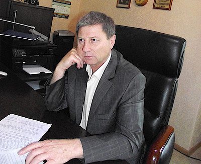 Новости Ливны -Директор ОАО «Этанол» Н. П. Родионов (фото автора).