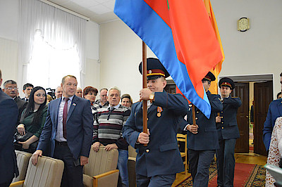 Новости Ливны -Н.В.Злобин принимает присягу.