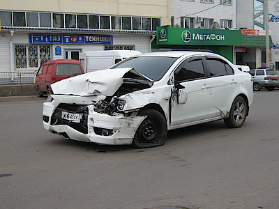 Новости Ливны -На снимке: авария на улице Кирова