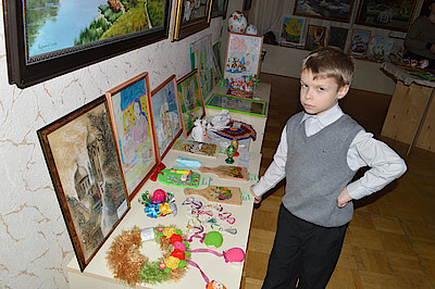 Новости Ливны -На выставке (фото автора).