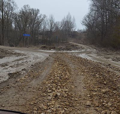 Новости Ливны -Вот по такой дороге приходится ездить маршруткам.