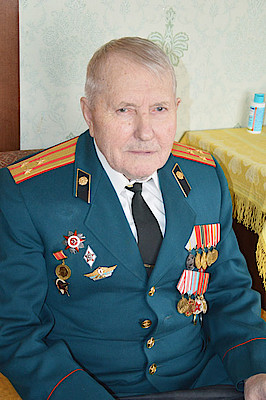 Новости Ливны -М.С.Скуридин (фото М.Нестеровой).