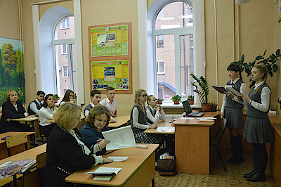 Новости Ливны -Выступает о.Иоанн Кузьмин.