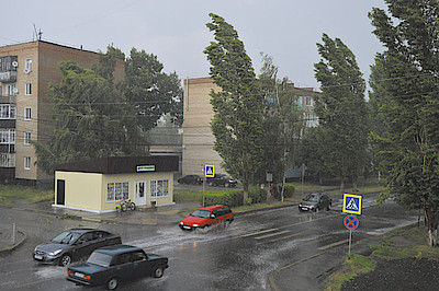 Новости Ливны -Стихия разбушевалась (ул.Мира). Фото автора.