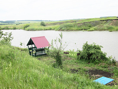 Новости Ливны -Беседка для любителей шашлыка (фото автора).