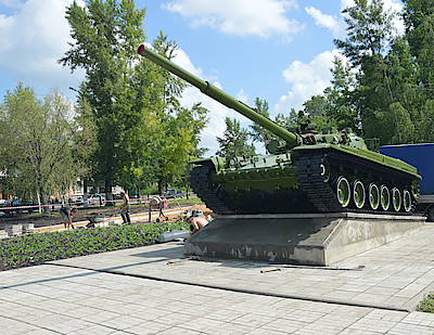 Новости Ливны -Благоустройство сквера Воинской славы. Фото М. Нестеровой.