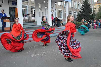 Новости Ливны -Выставка из поделочных материалов. Фото автора. Новости Ливны -Выставка из поделочных материалов. Фото автора.