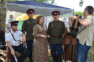 Новости Ливны -Казаки из Беломестненского сельского поселения (фото автора).