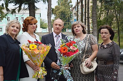 Новости Ливны -Слева направо: Р. Е. Желудева, Н. С. Панычева, Н. А. Головин, С. Н. Зубцова, Н. Г. Черноляхова.