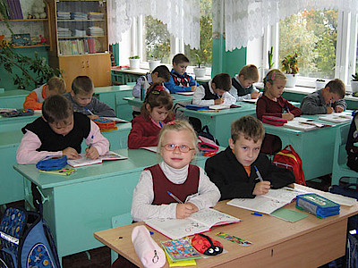 Новости Ливны -Дети усердно работают.