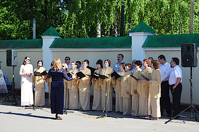 Новости Ливны -Выступает хор «Орфей» (фото автора).