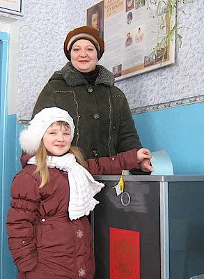 Новости Ливны -Т. П. Зубцова из с. Бараново с дочкой Анастасией.