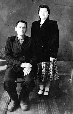Новости Ливны -Нина с отцом И. Е. Ершовым 1950-й г. (фото из семейного архива).