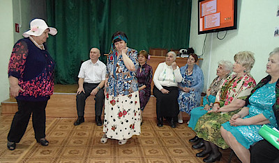 Новости Ливны -Сцена из самодеятельного спектакля.