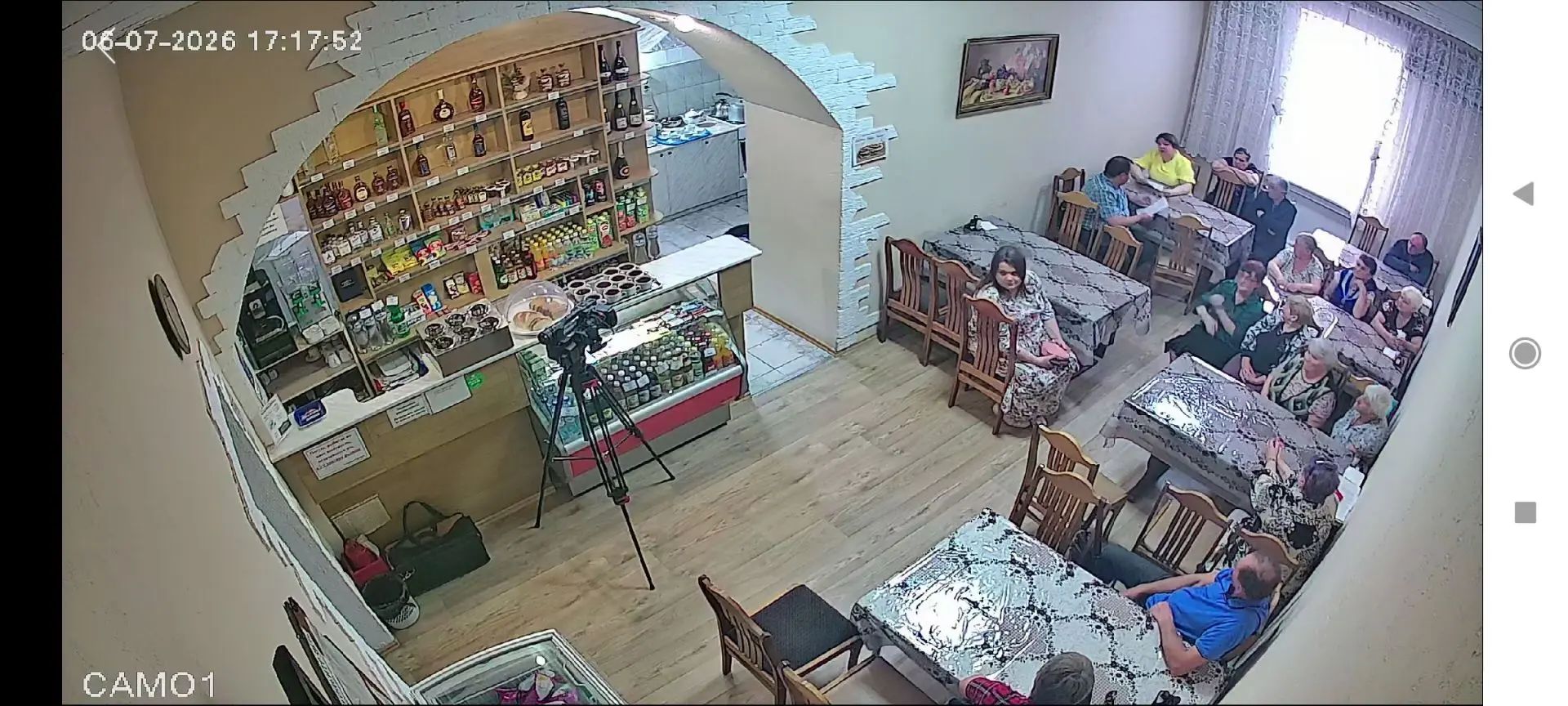«Оставьте нас в покое!»: жители ПВР просят от властей не выселять их из гостиницы «Центральная-Ливны»