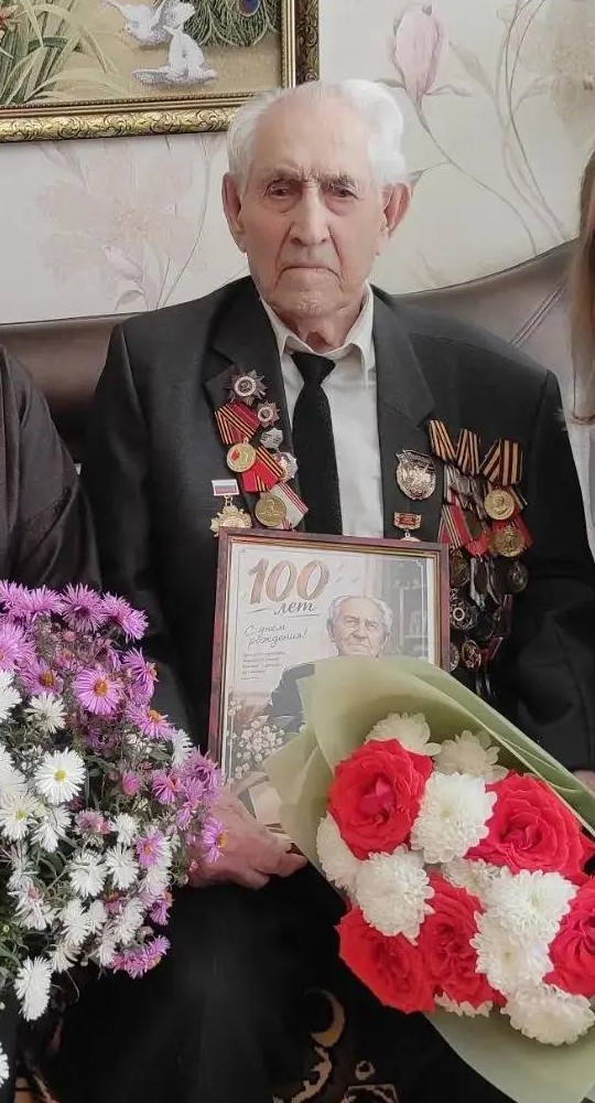Вековой юбилей отмечает Иван Бобкин, Почётный гражданин Ливен