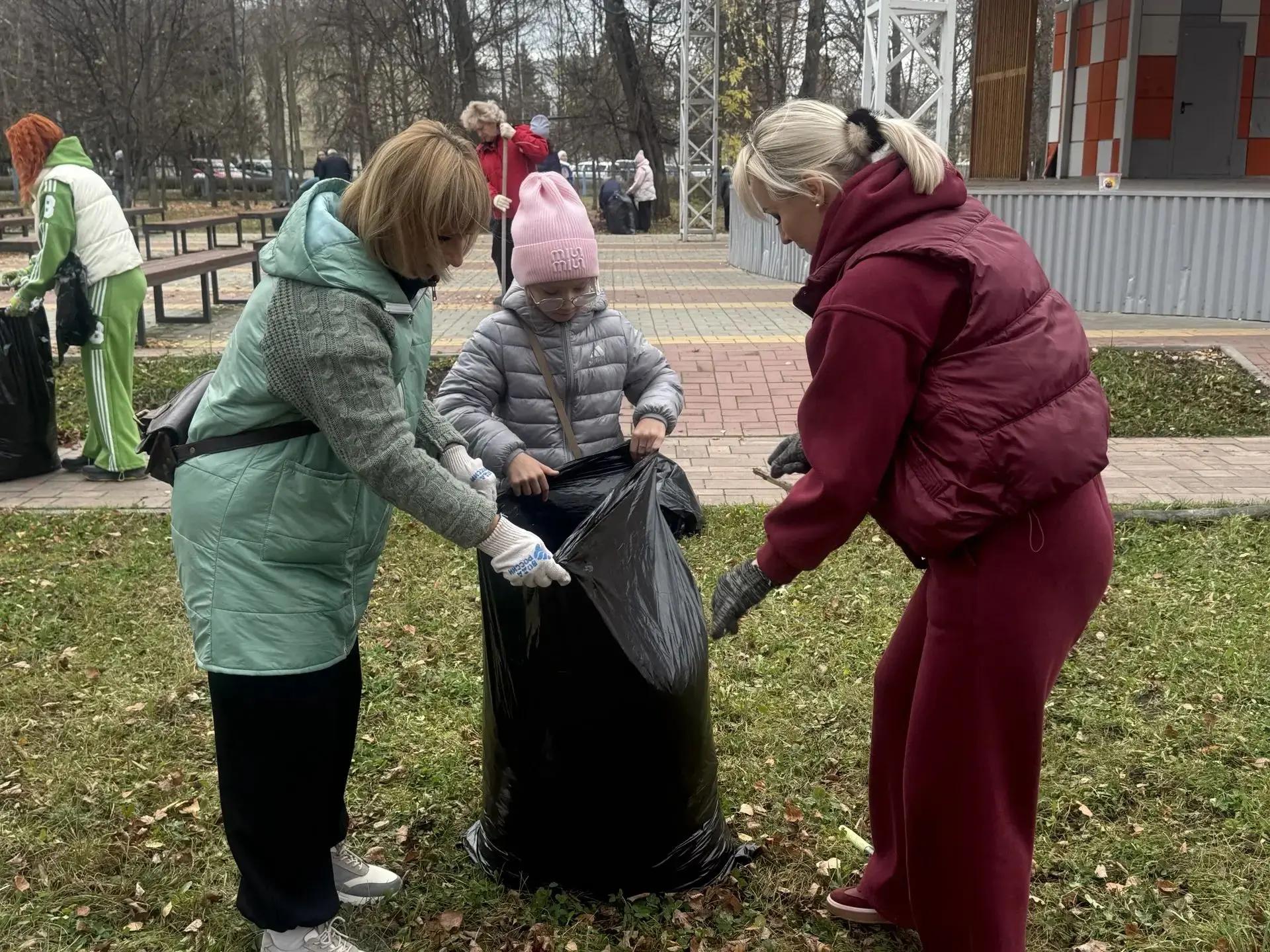 В Ливнах подвели промежуточные итоги общегородского субботника