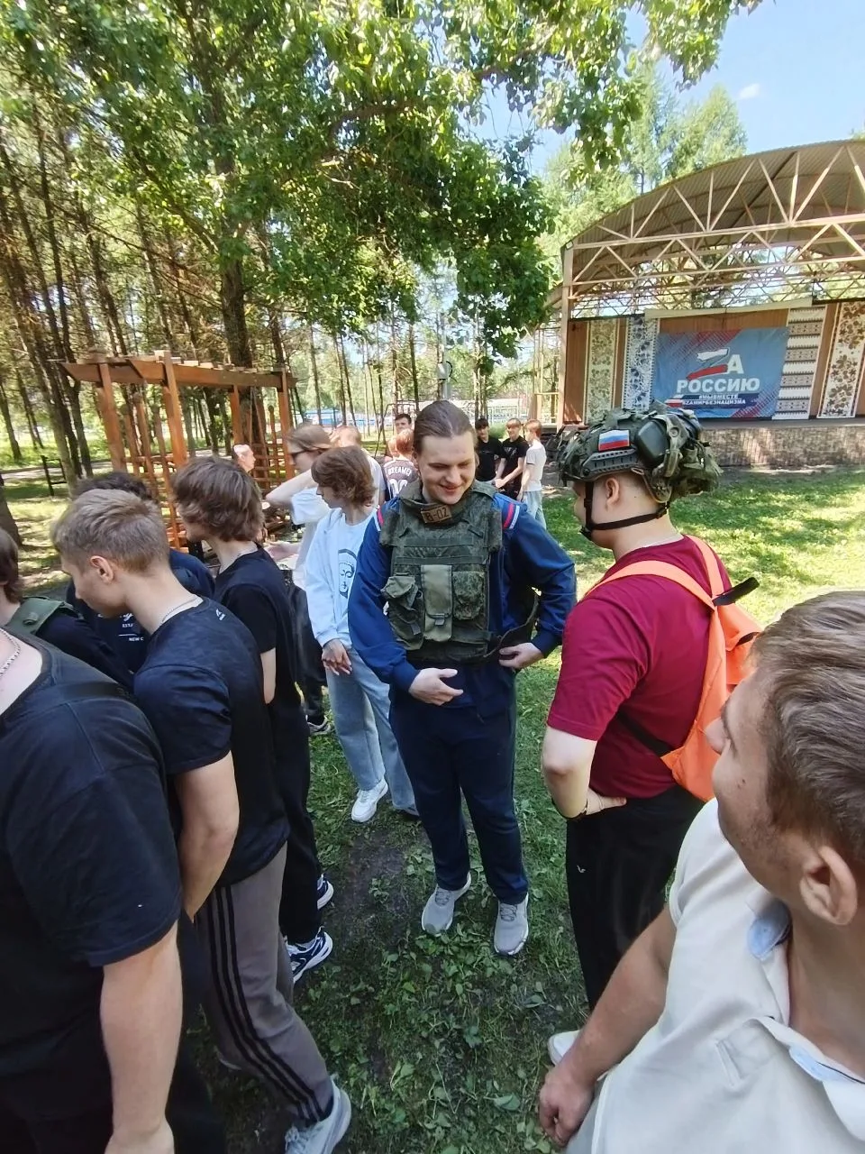 Ливенские казаки помогли школьникам пройти курс начальной военной подготовки
